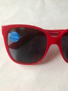 New Red Palisades Oversized Peepers Sun Readers +1.50